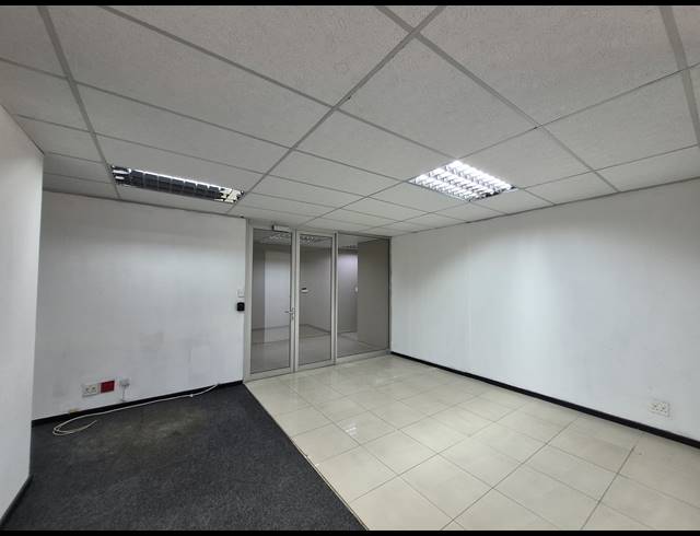 336M² OFFICE TO LET IN KRAMERVILLE